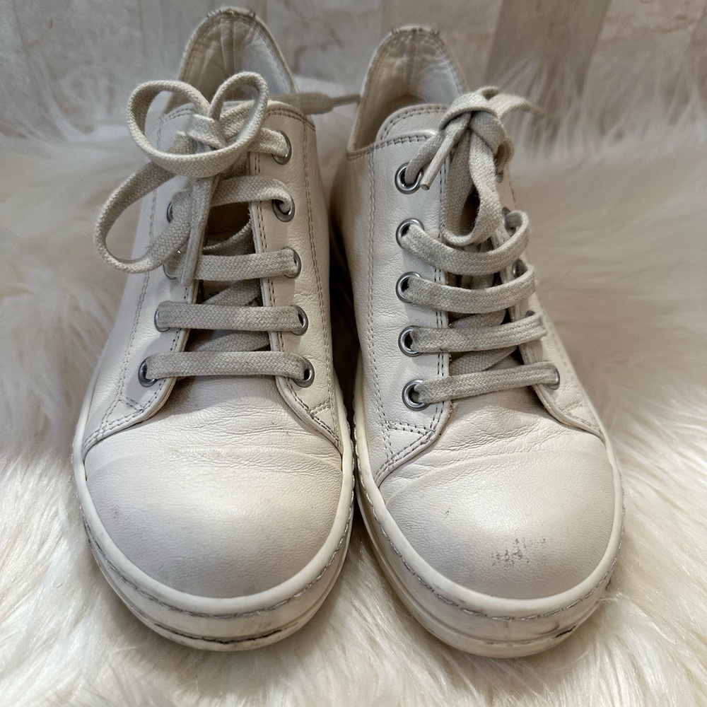 Rick Owens Cream low top sneaker